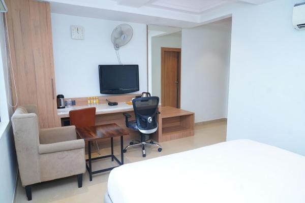 Hotel Kinara Grand ハイデラバード エクステリア 写真
