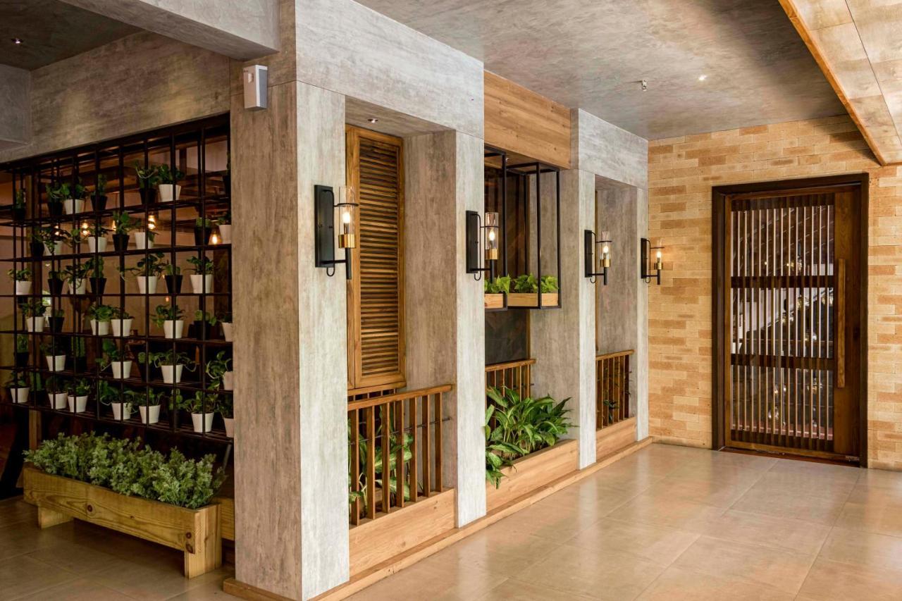 Hotel Kinara Grand ハイデラバード エクステリア 写真